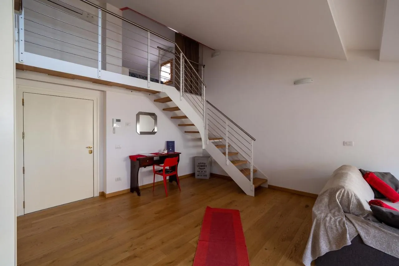 Ferienwohnung Mansarda Fogazzaro Vicenza Italien